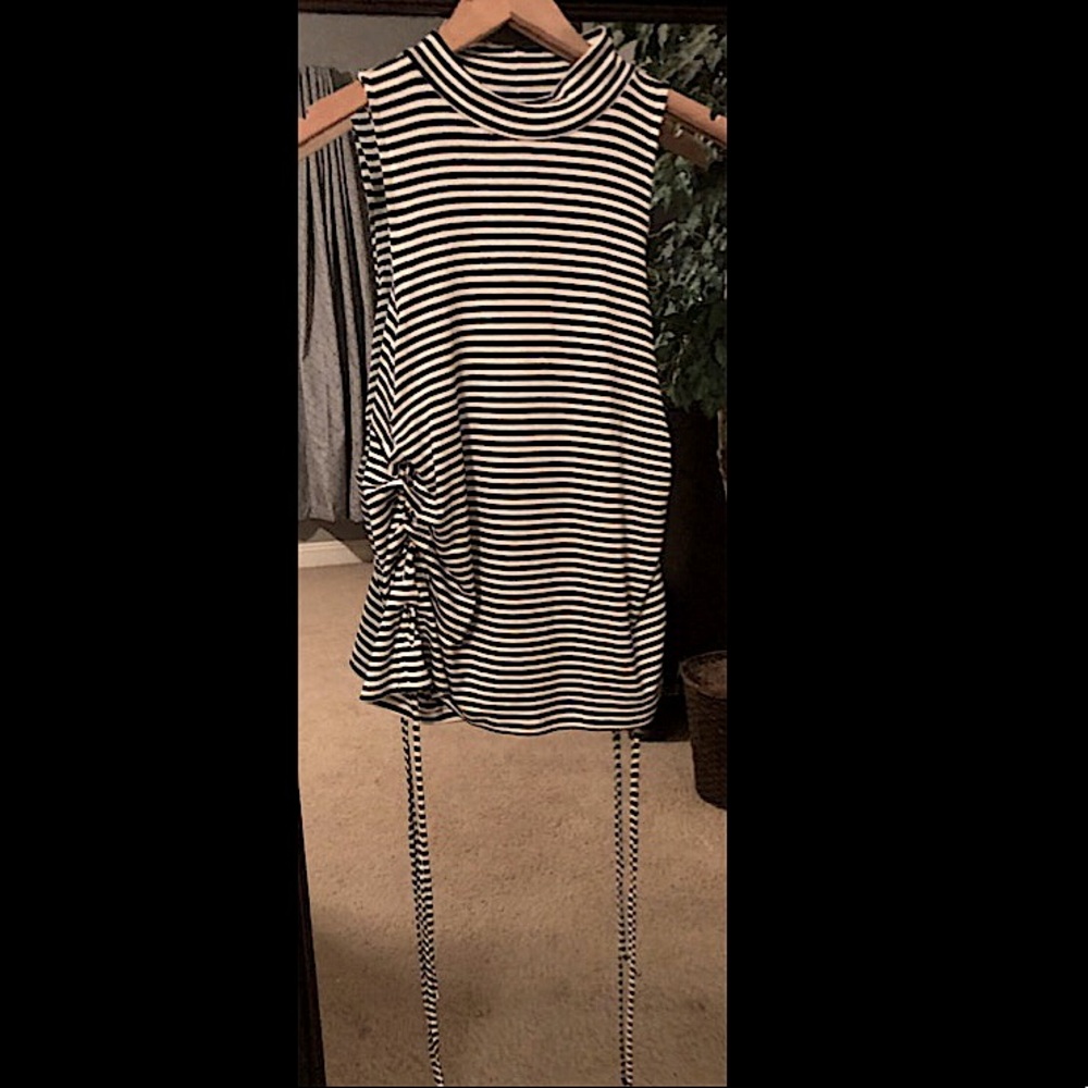 3 for$15 Glitz NWOT Striped Sleeveless Turtleneck